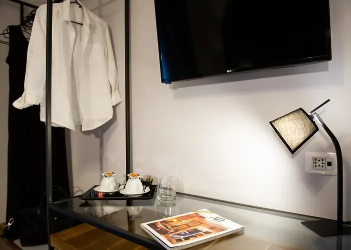 Lungotevere Ripa 4* Rome